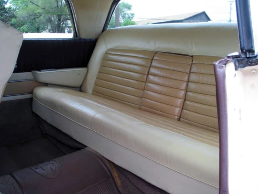 1958 Lincoln Premiere - Image 6 of 10