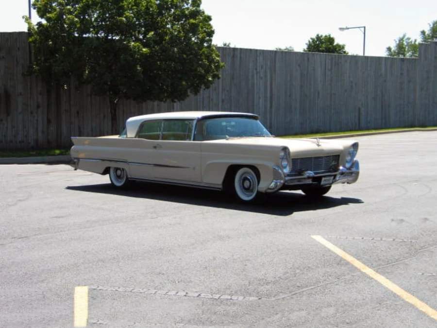 1958 Lincoln Premiere - Image 10 of 10
