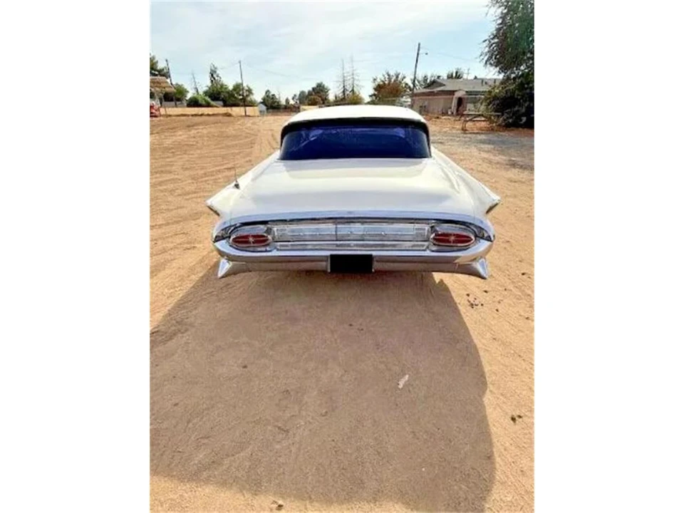 1958 Lincoln Premiere - Image 2 of 7