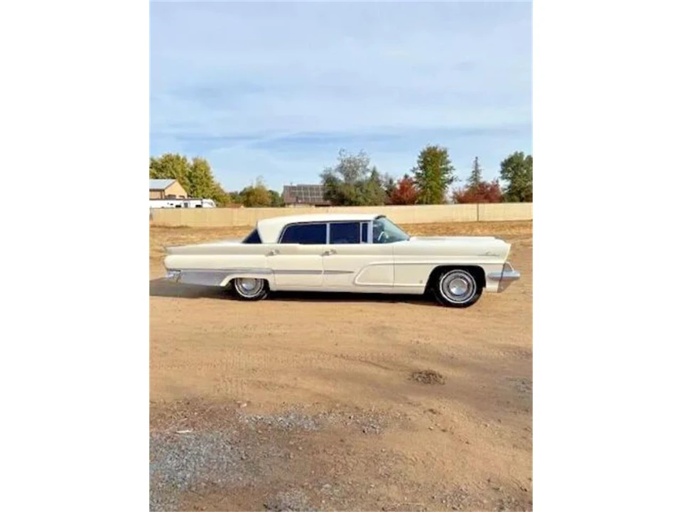 1958 Lincoln Premiere - Image 6 of 7