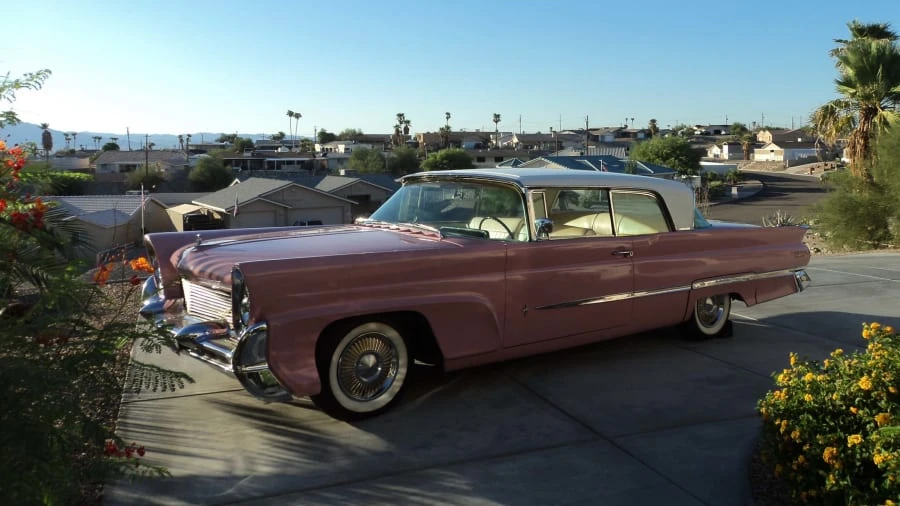 1958 Lincoln Premiere - Image 4 of 10
