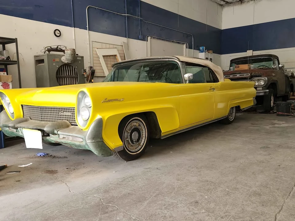 1958 Lincoln Continental 3rd Gen - Image 2 of 15