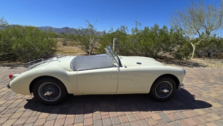 1958 MG MGA 1500 - Image 15 of 31