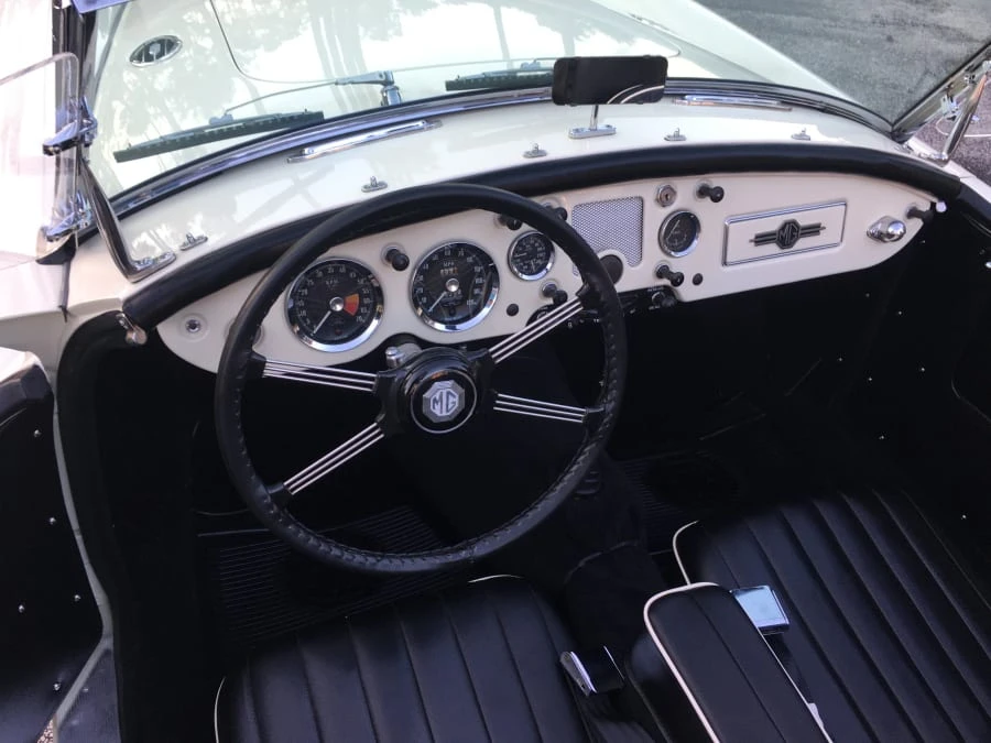 1958 MG MGA 1500 - Image 3 of 12