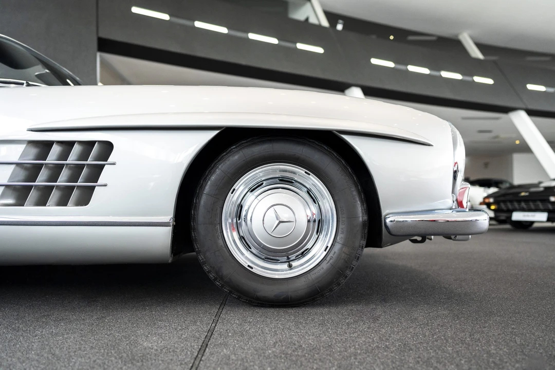 1958 Mercedes-Benz 300SL Roadster - Image 21 of 31