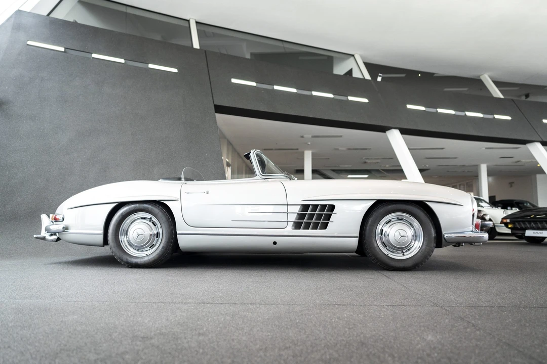 1958 Mercedes-Benz 300SL Roadster - Image 18 of 31