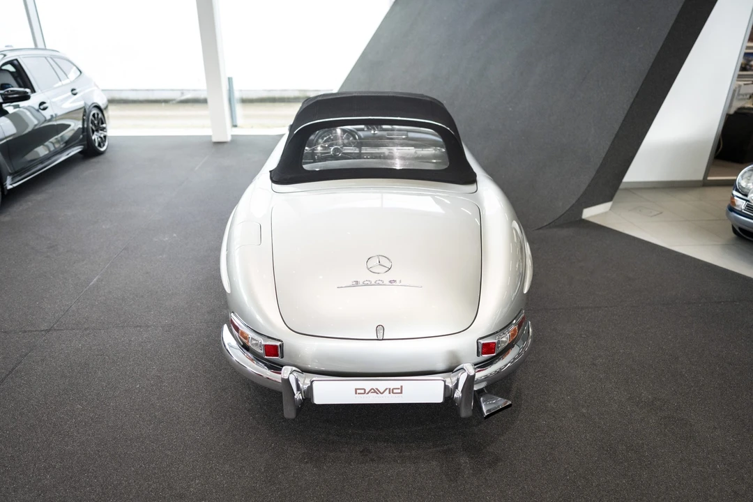 1958 Mercedes-Benz 300SL Roadster - Image 15 of 31