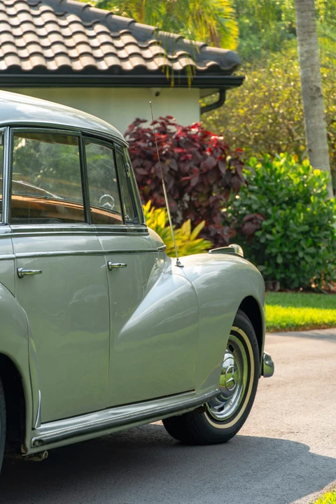 1958 Mercedes-Benz W186 & W189 Adenauer - Image 20 of 31