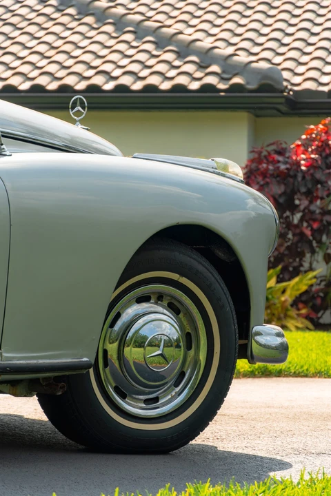 1958 Mercedes-Benz W186 & W189 Adenauer - Image 21 of 31