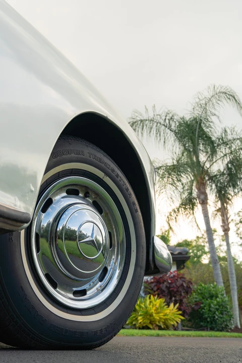 1958 Mercedes-Benz W186 & W189 Adenauer - Image 29 of 31