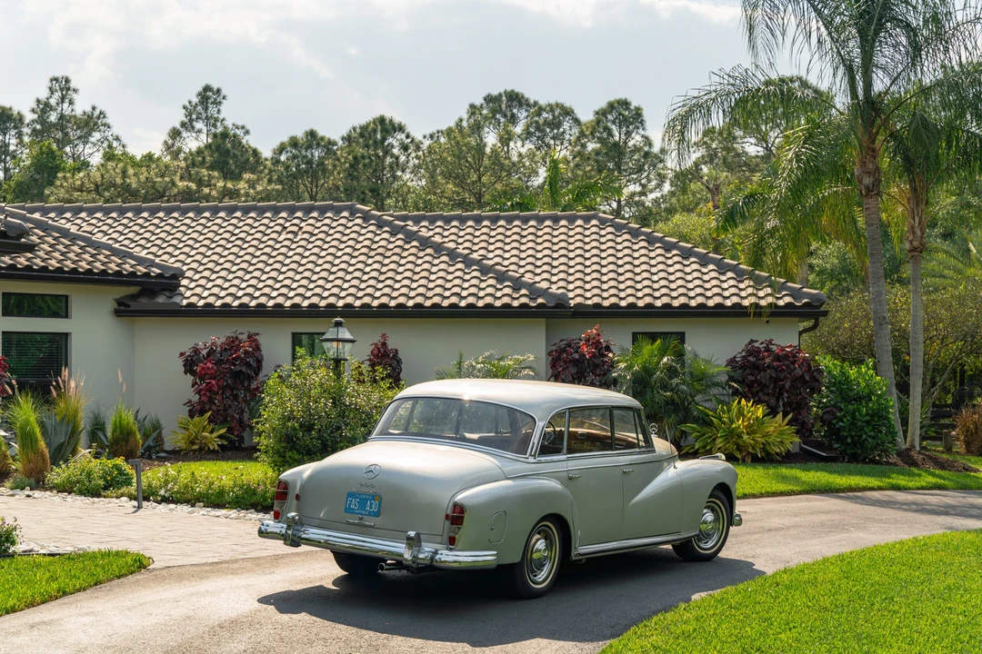 1958 Mercedes-Benz W186 & W189 Adenauer - Image 16 of 31