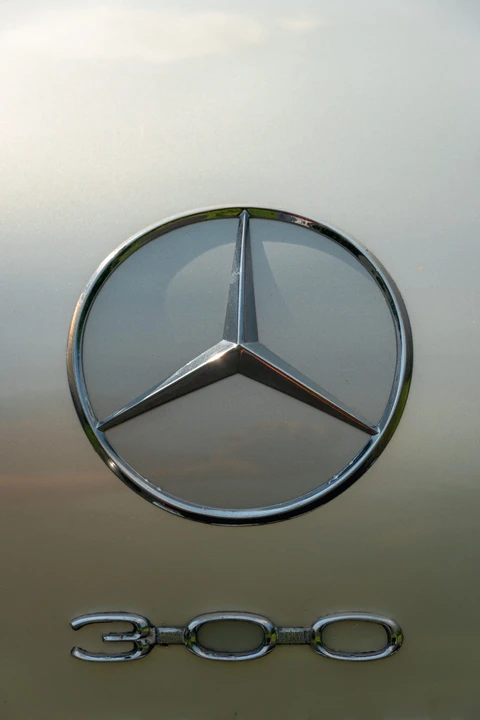 1958 Mercedes-Benz W186 & W189 Adenauer - Image 27 of 31
