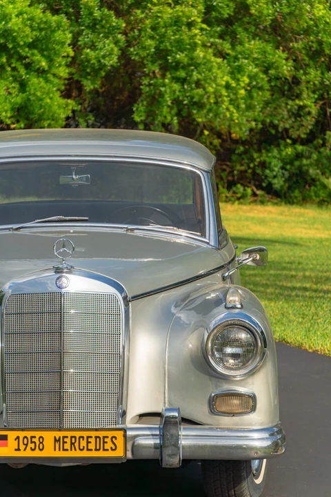 1958 Mercedes-Benz W186 & W189 Adenauer - Image 22 of 31