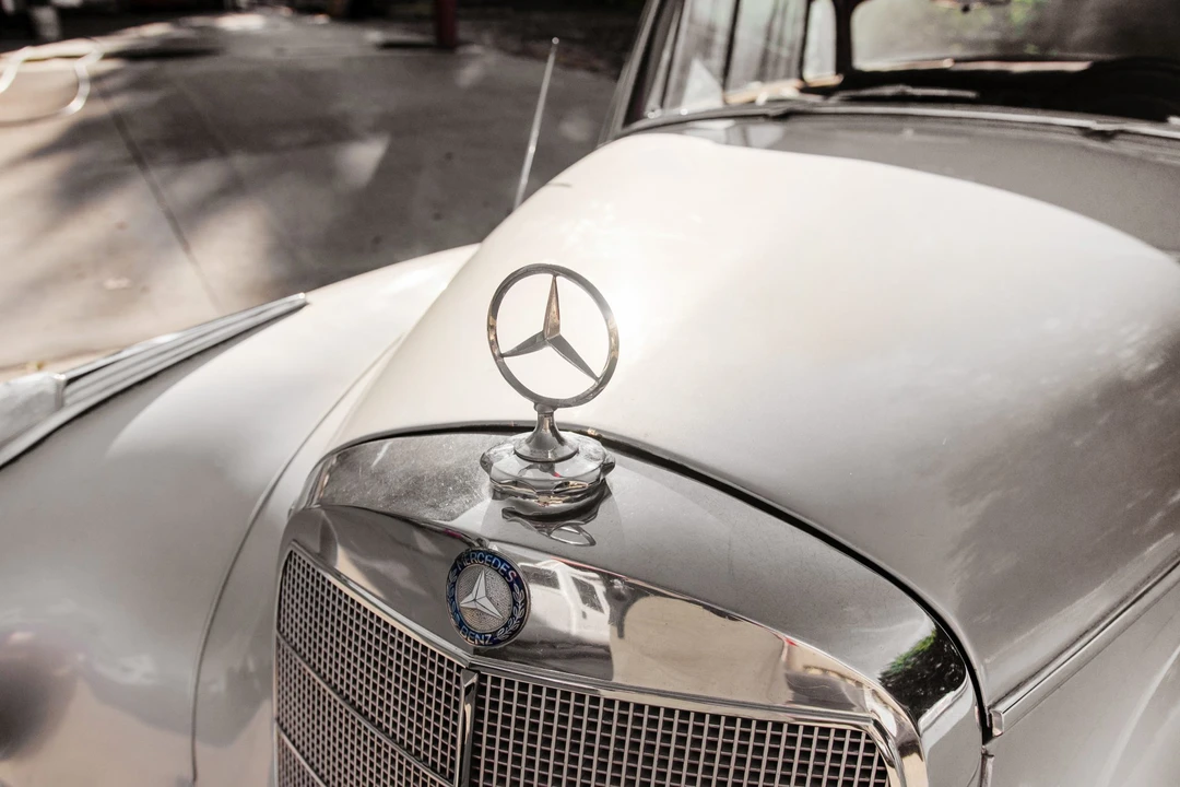 1958 Mercedes-Benz W186 & W189 Adenauer - Image 14 of 31
