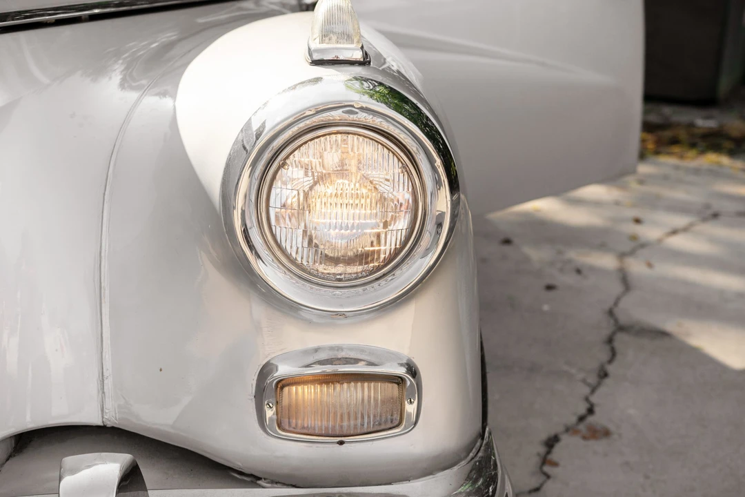 1958 Mercedes-Benz W186 & W189 Adenauer - Image 15 of 31