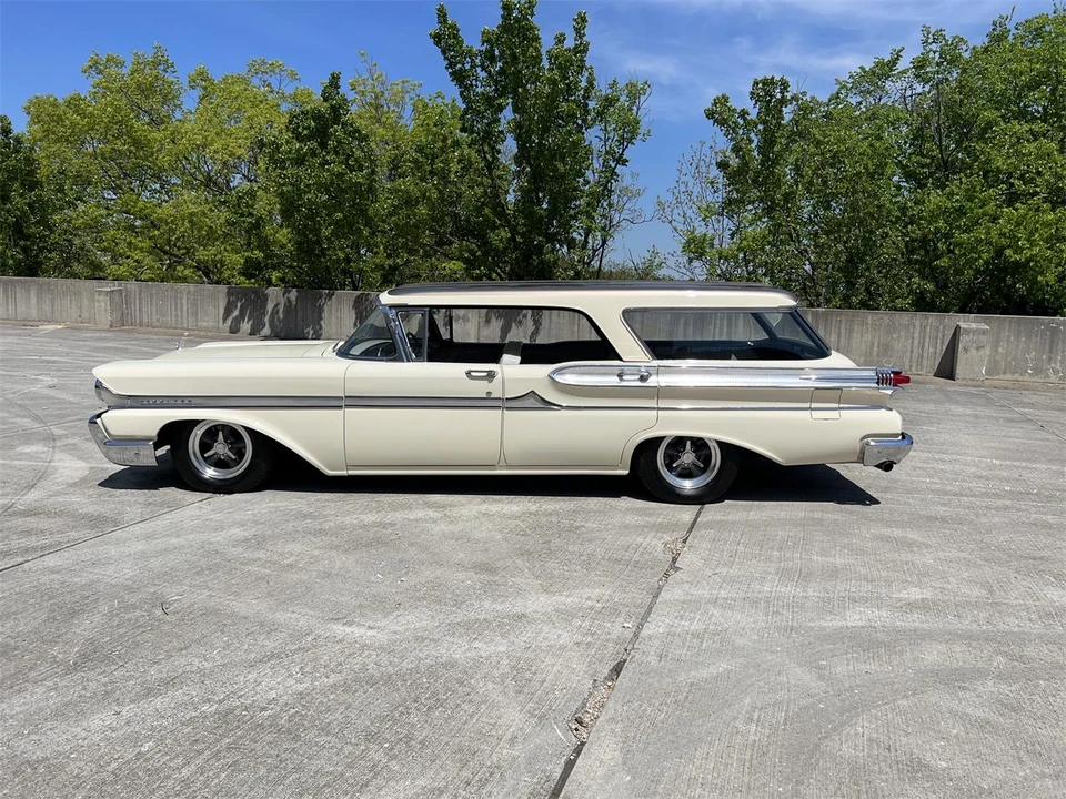 1958 Mercury Colony Park - Image 3 of 31