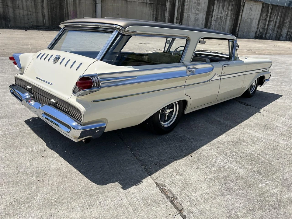 1958 Mercury Colony Park - Image 19 of 31
