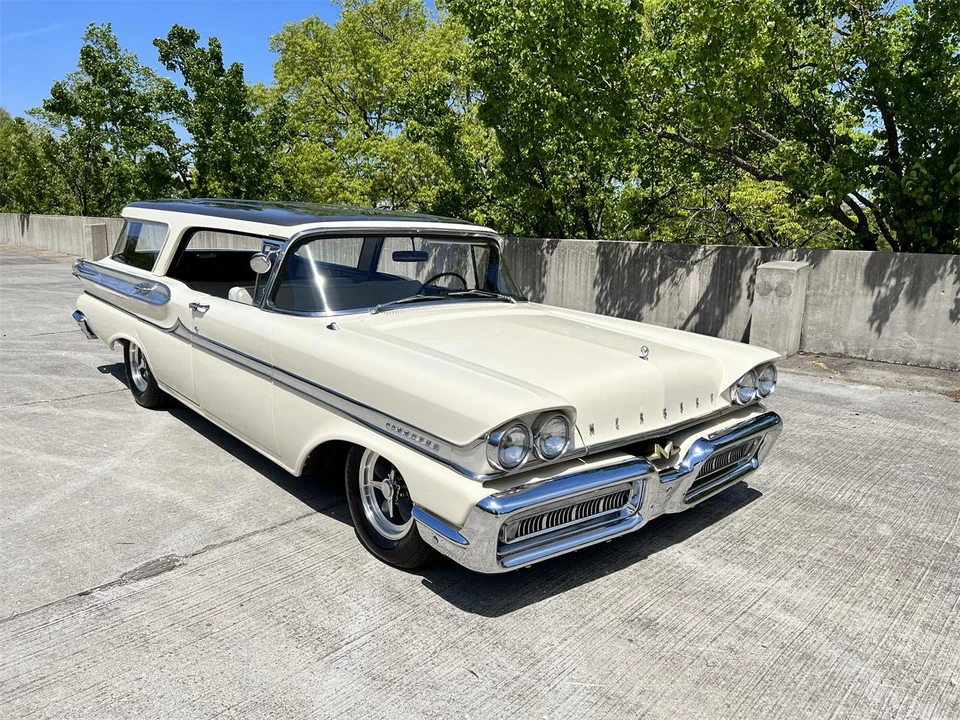 1958 Mercury Colony Park - Image 30 of 31