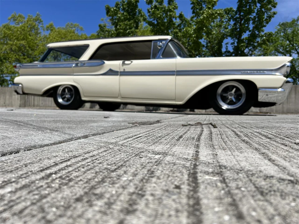 1958 Mercury Colony Park - Image 6 of 31