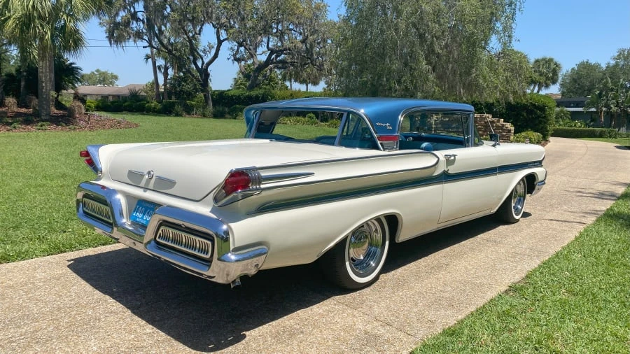 1958 Mercury Montclair - Image 2 of 27