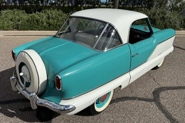 1958 Nash Metropolitan - Image 2 of 8
