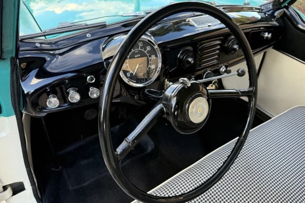 1958 Nash Metropolitan - Image 5 of 8