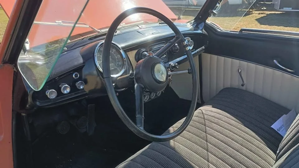 1958 Nash Metropolitan - Image 4 of 4
