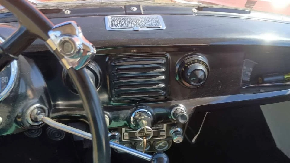 1958 Nash Metropolitan - Image 3 of 4