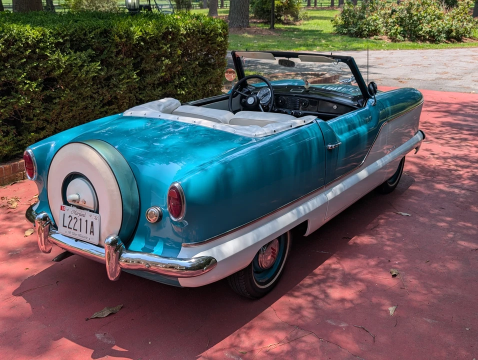 1958 Nash Metropolitan - Image 9 of 17
