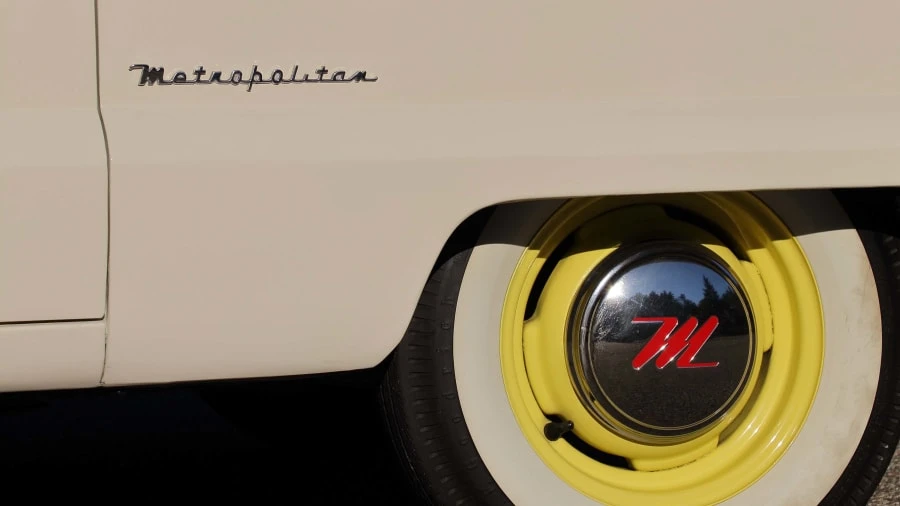 1958 Nash Metropolitan - Image 9 of 13