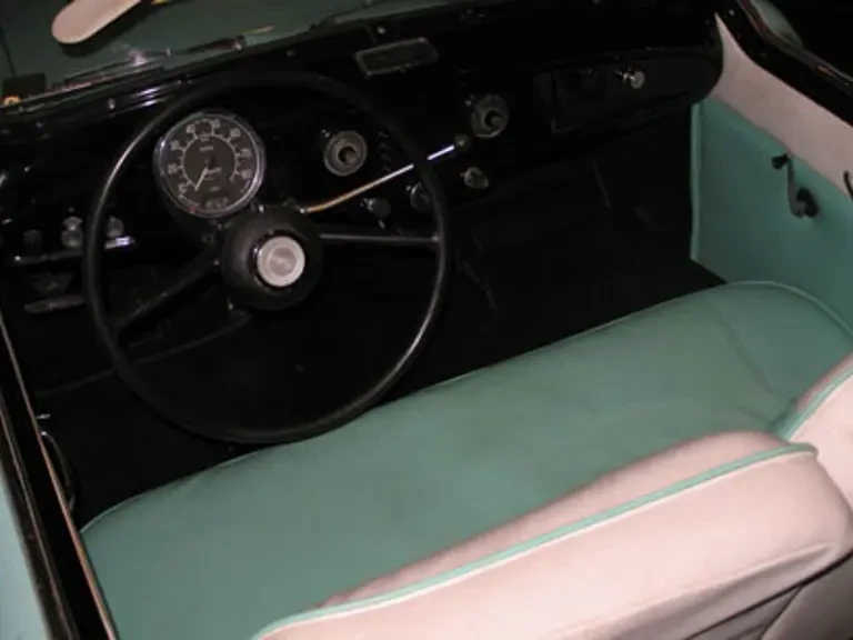 1958 Nash Metropolitan - Image 9 of 11
