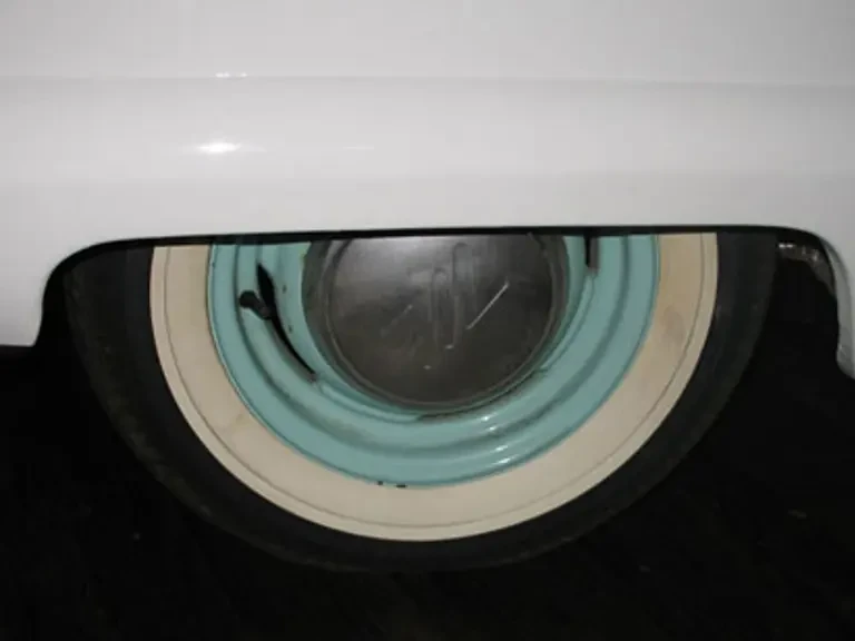 1958 Nash Metropolitan - Image 4 of 11