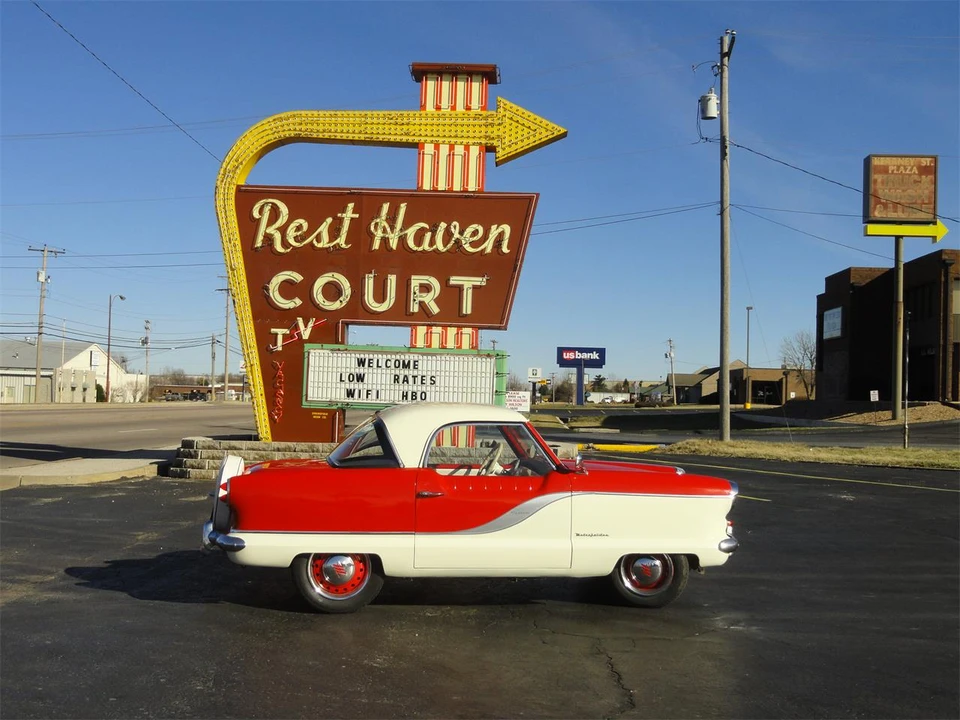 1958 Nash Metropolitan - Image 12 of 31