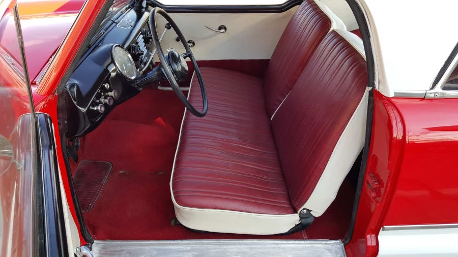 1958 Nash Metropolitan - Image 4 of 7