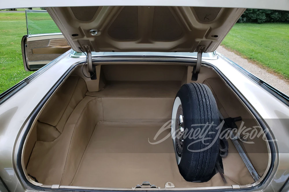 1958 Oldsmobile 98 - Image 7 of 11