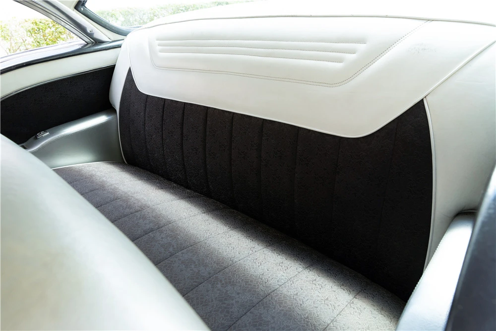 1958 Oldsmobile 98 - Image 5 of 6