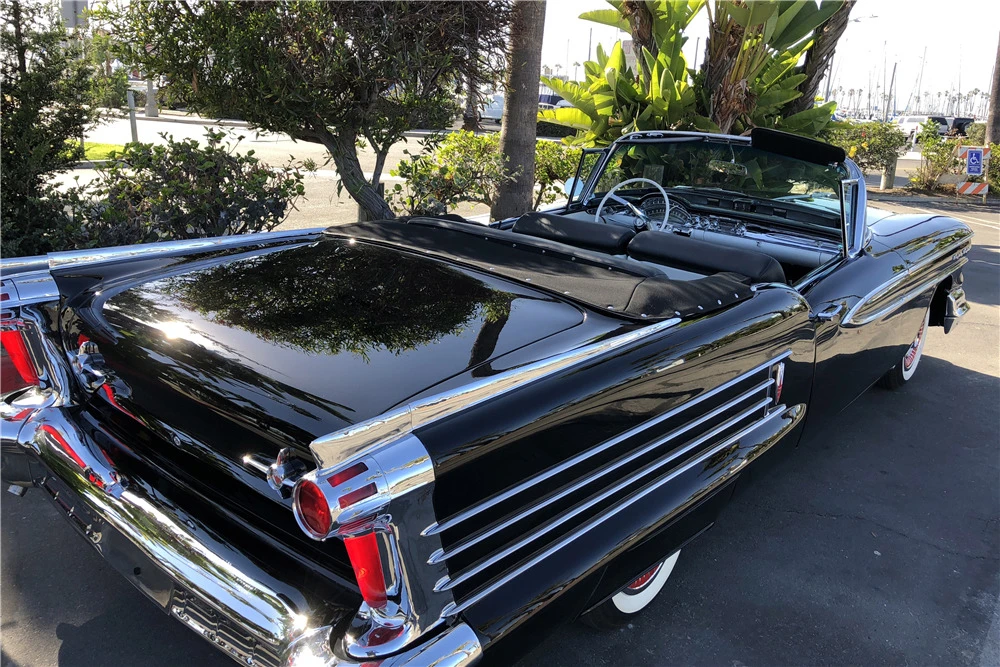 1958 Oldsmobile 88 - Image 5 of 10