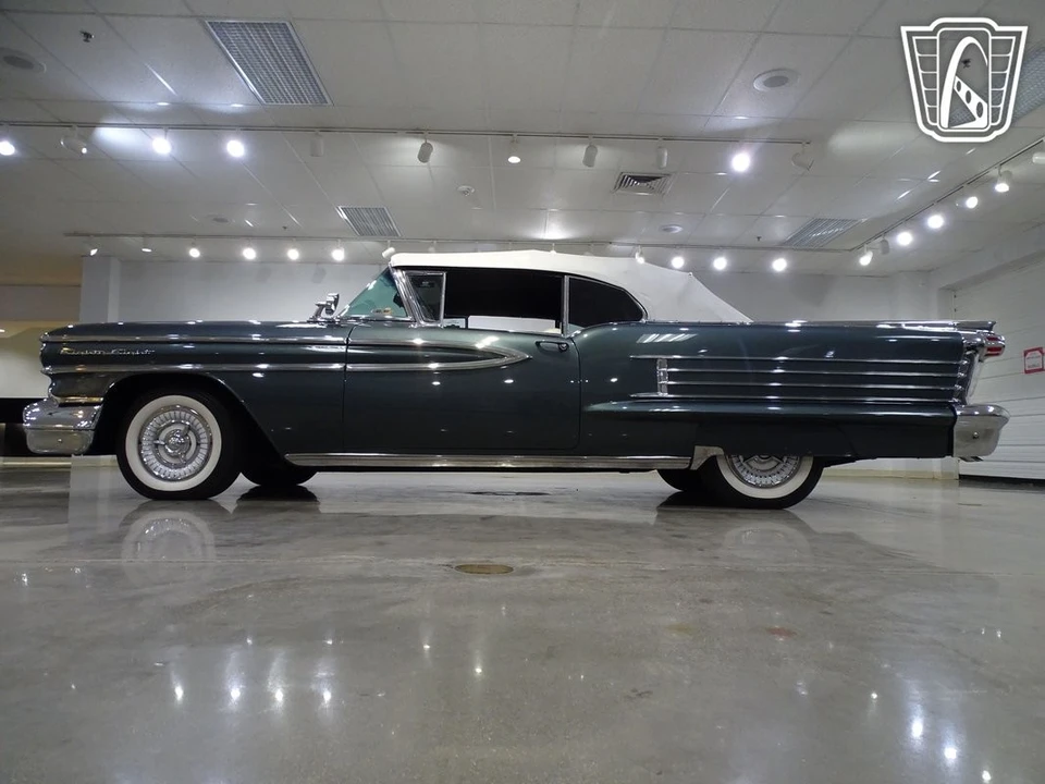 1958 Oldsmobile 88 - Image 8 of 12