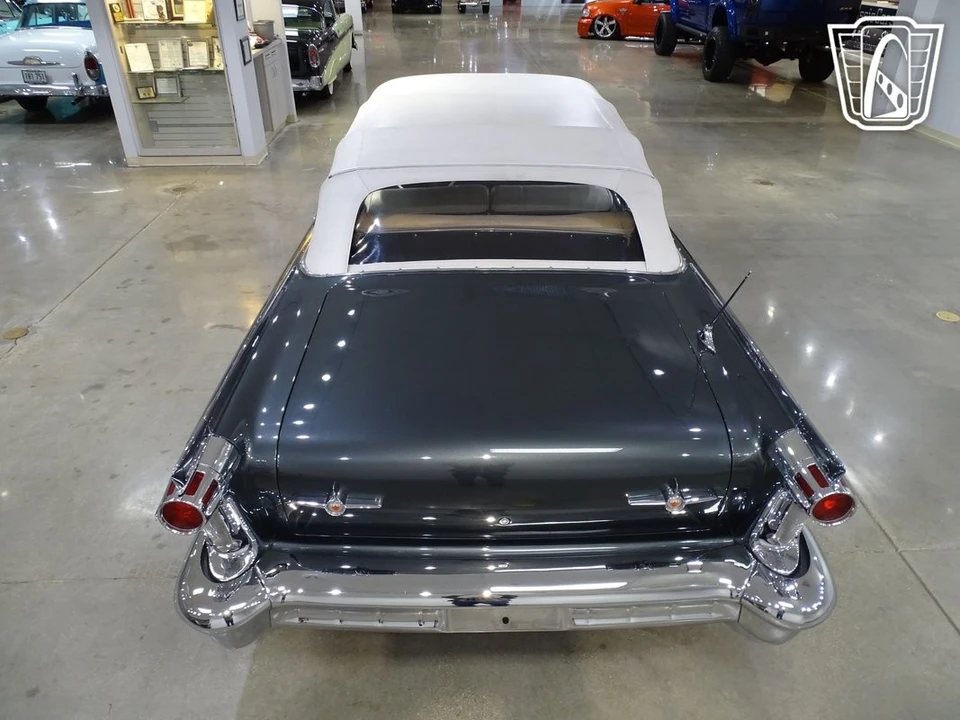 1958 Oldsmobile 88 - Image 12 of 12