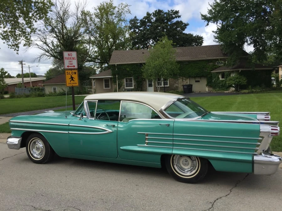 1958 Oldsmobile 88 - Image 3 of 10