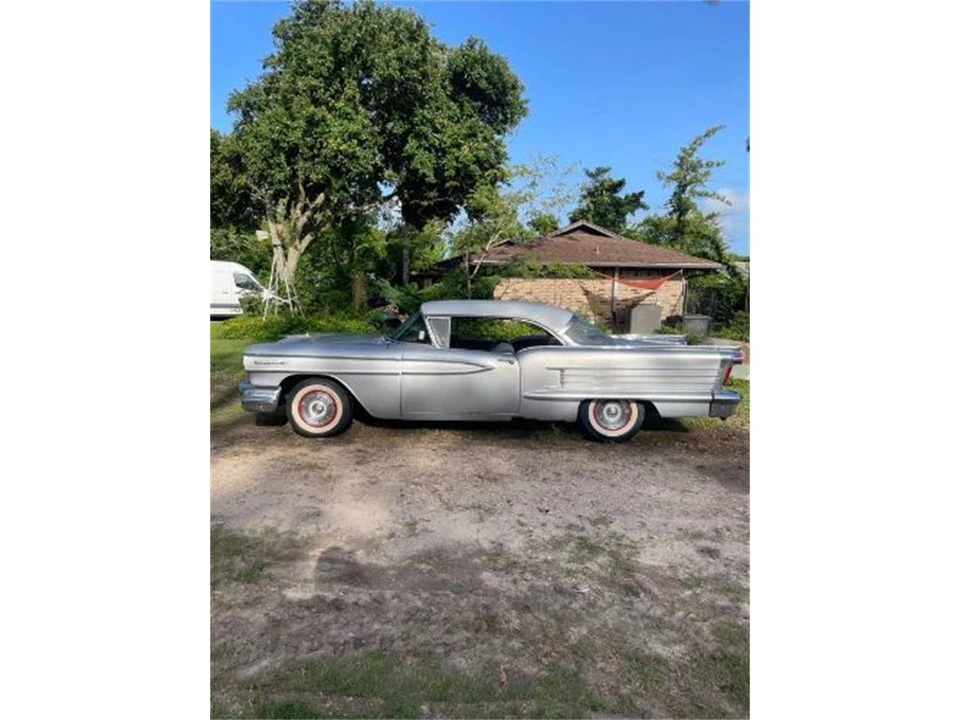 1958 Oldsmobile 88 - Image 7 of 10