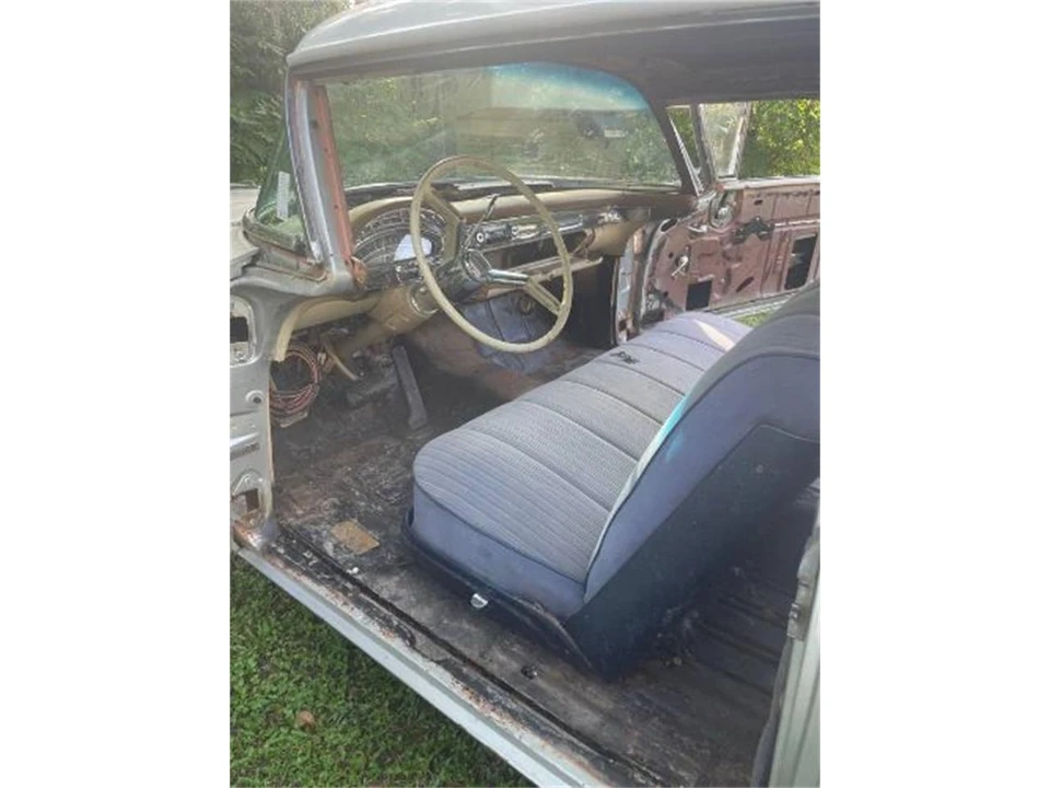 1958 Oldsmobile 88 - Image 2 of 10