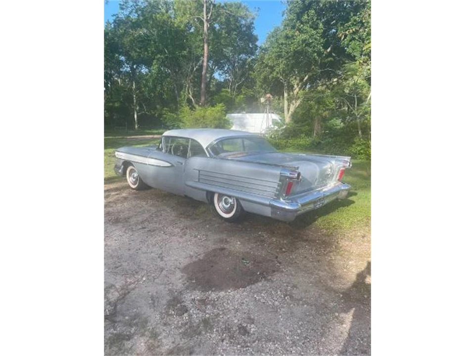 1958 Oldsmobile 88 - Image 9 of 10