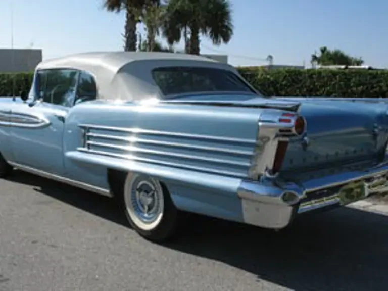 1958 Oldsmobile 98 - Image 9 of 13
