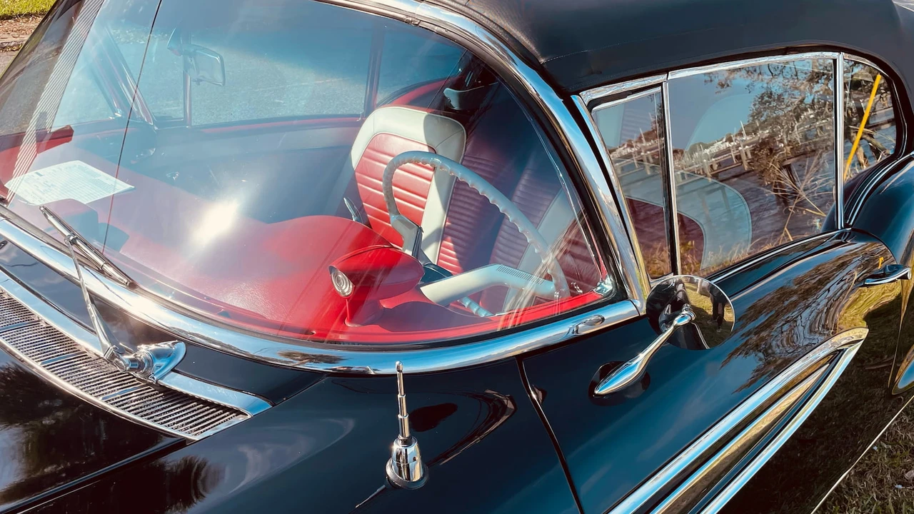1958 Oldsmobile 98 - Image 4 of 14