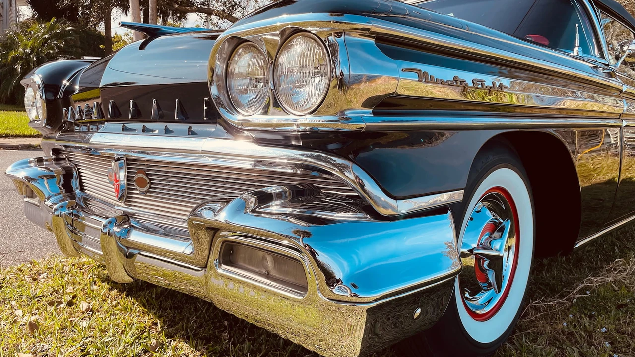 1958 Oldsmobile 98 - Image 6 of 14
