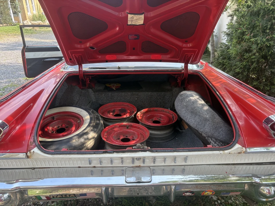 1958 Oldsmobile 88 - Image 10 of 10