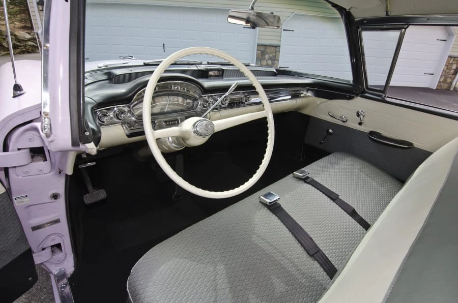 1958 Oldsmobile 88 - Image 4 of 12