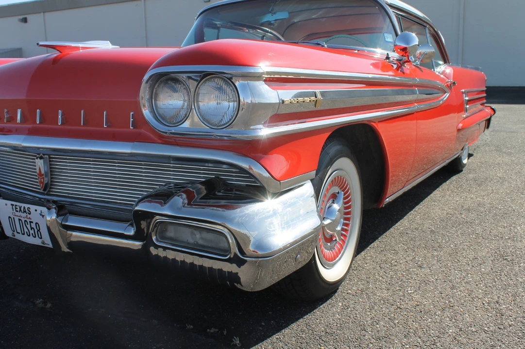 1958 Oldsmobile 88 - Image 11 of 31