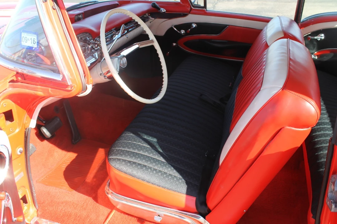 1958 Oldsmobile 88 - Image 13 of 31